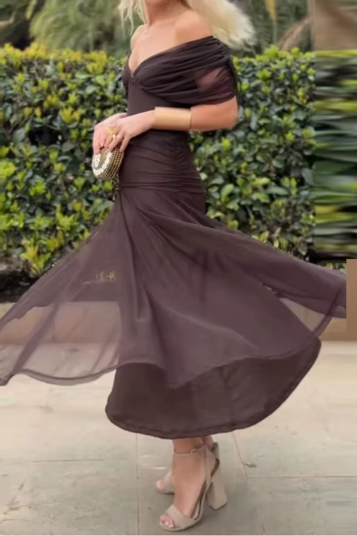 Elegantna maksi haljina s V-izrezom