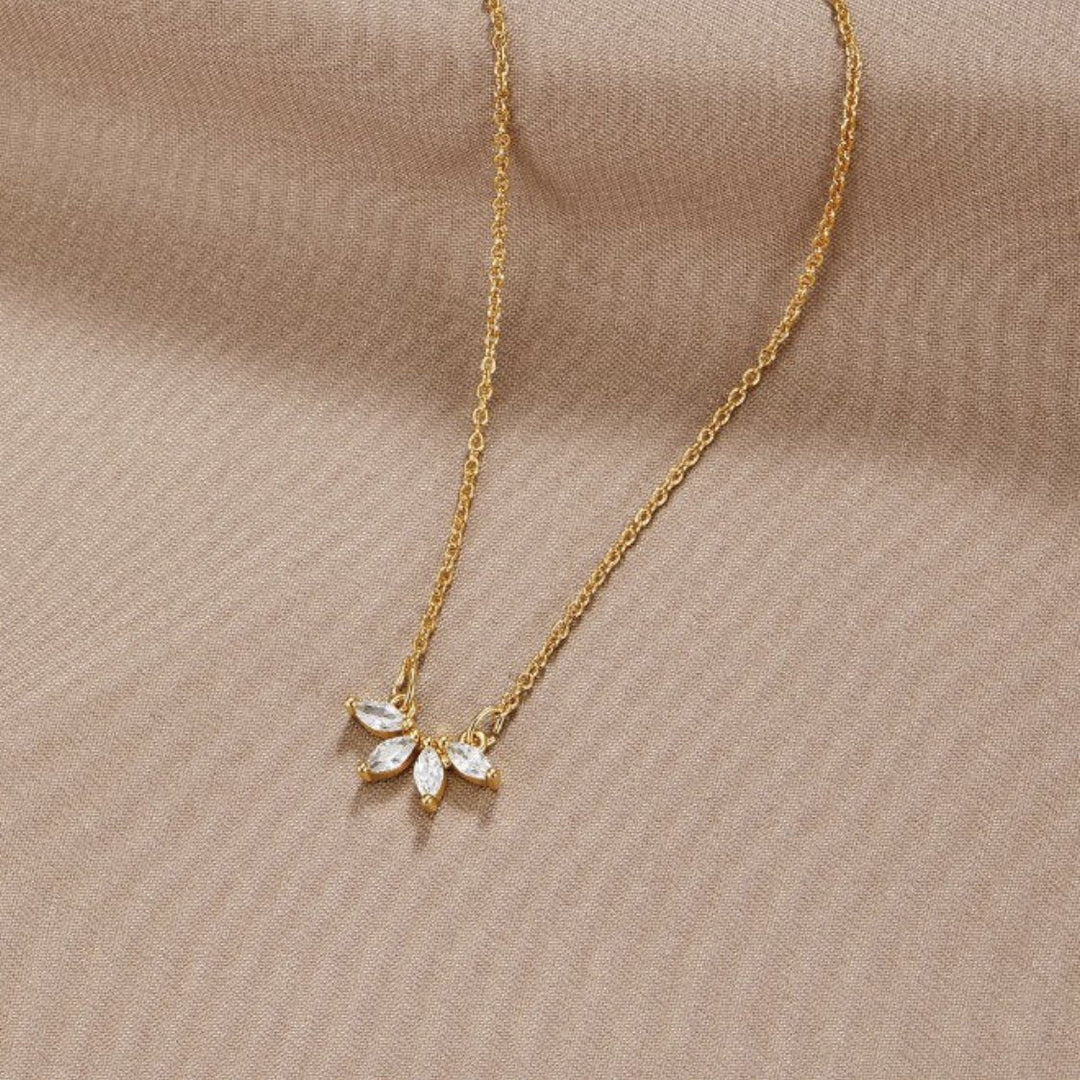 Elegantni kristalni nakit